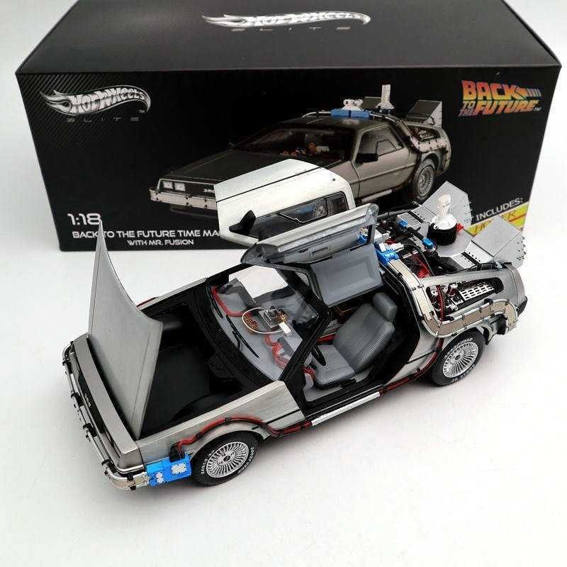 (Novo) 1/18 DMC DeLorean Back to the Future / Miniatura Carro