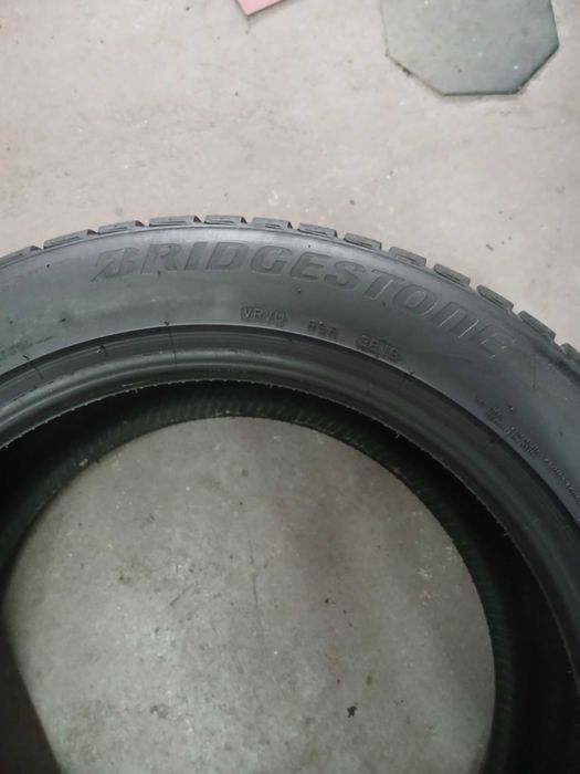 Opony zimowe Bridgestone 255/50/19