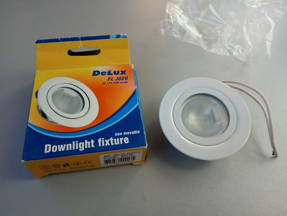 Светильник точечный неповоротный Delux FL J020