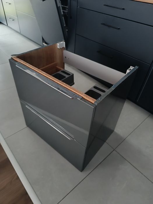 Szafka 60cm z umywalką