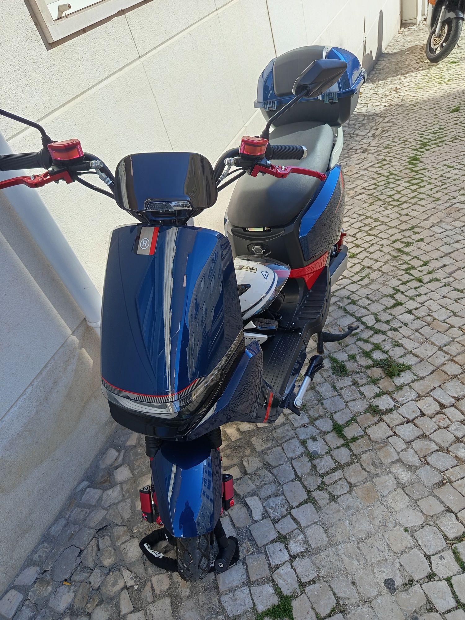 Scooter elétrica Raider s4