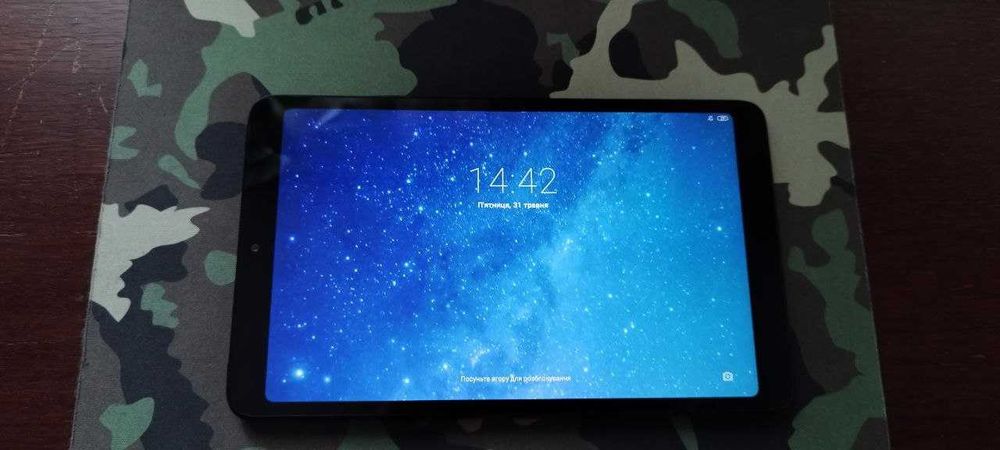 Xiaomi Mi Pad 4 планшет в хорошому стані з комплектом
