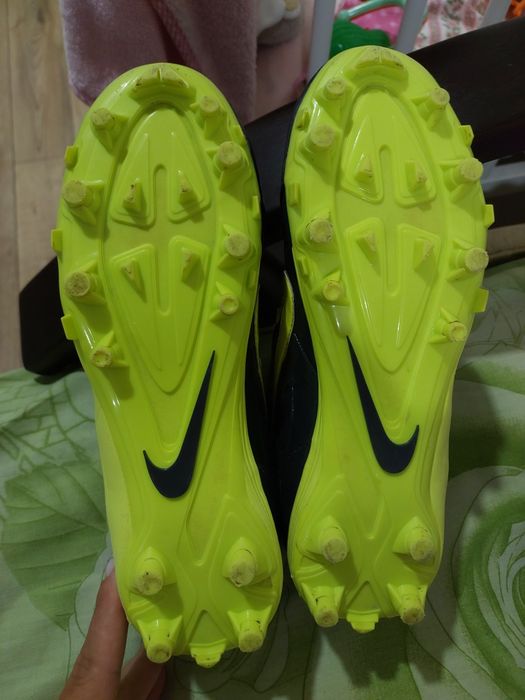 Бутсы для футбола Найк