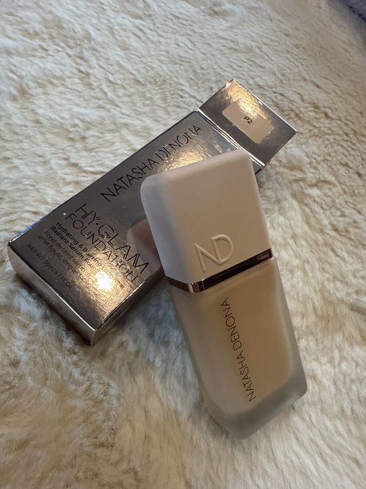 HY GLAM podkład Natasha Denona P2