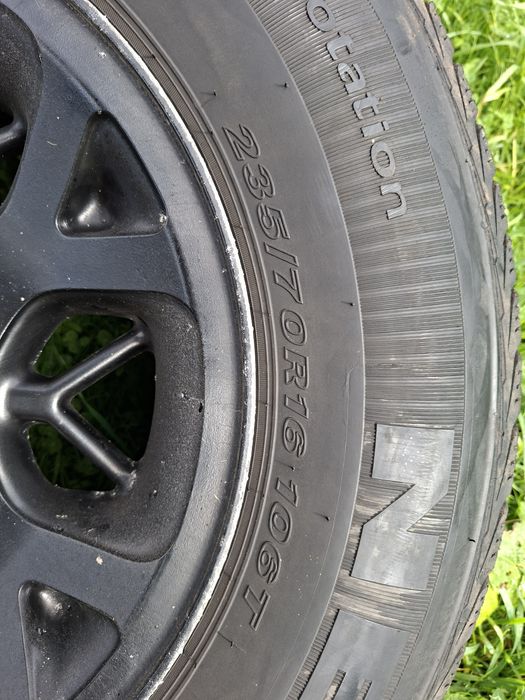 Felgi z oponami Jeep