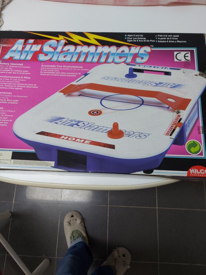 Jogo de Air Slammeys (Air Hockey) + 6 anos.