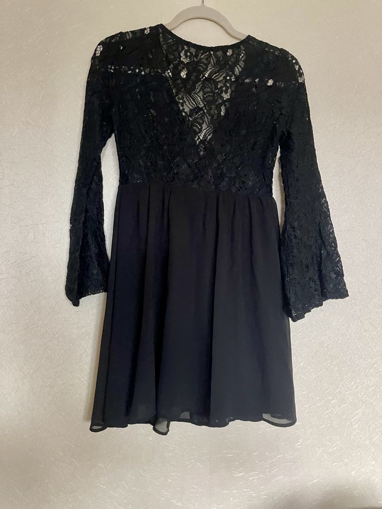Sukienka z koronką w stylu boho czarna rozmiar S