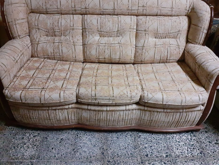 Vendo sofá cama em muito bom