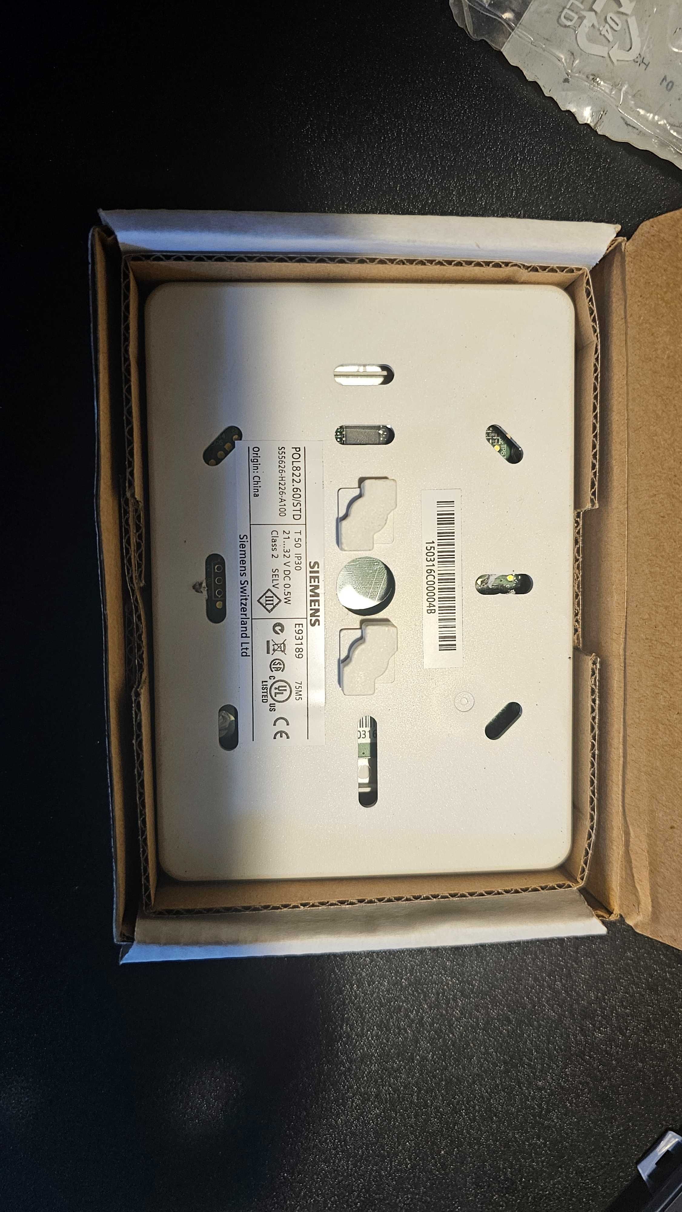 Siemens POL822.60/STD HMI-SG – S55394-C225-A100 POL422.50/STD HVAC