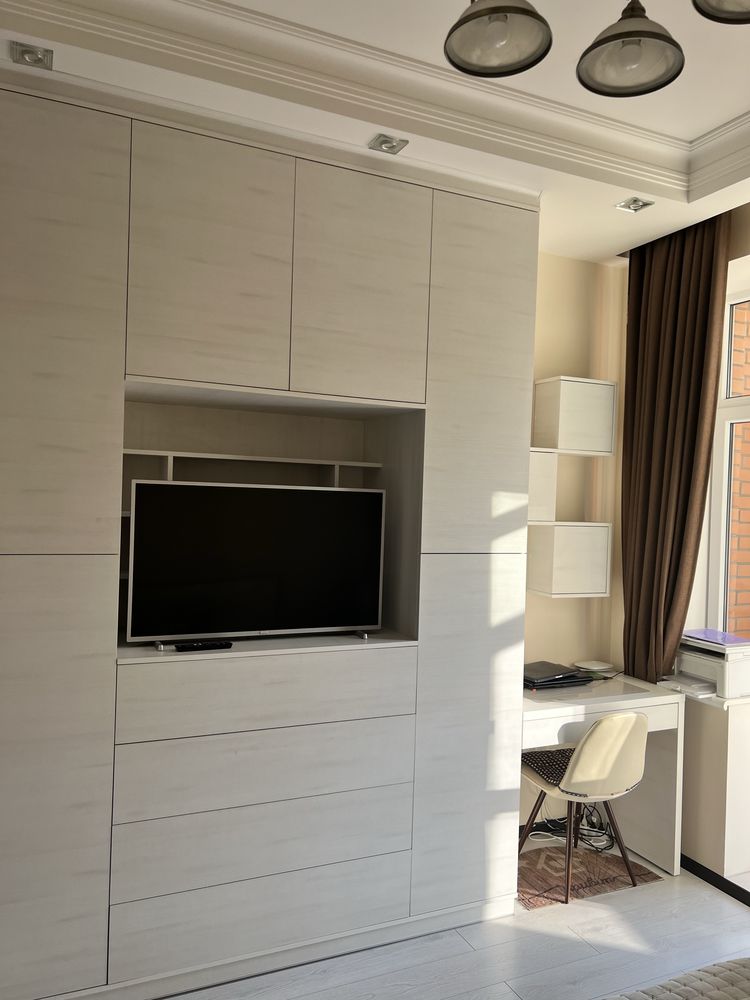 Власник. Продам 3-кімнатну квартиру по пр. Металургів 8А (ЖК Палладіо)
