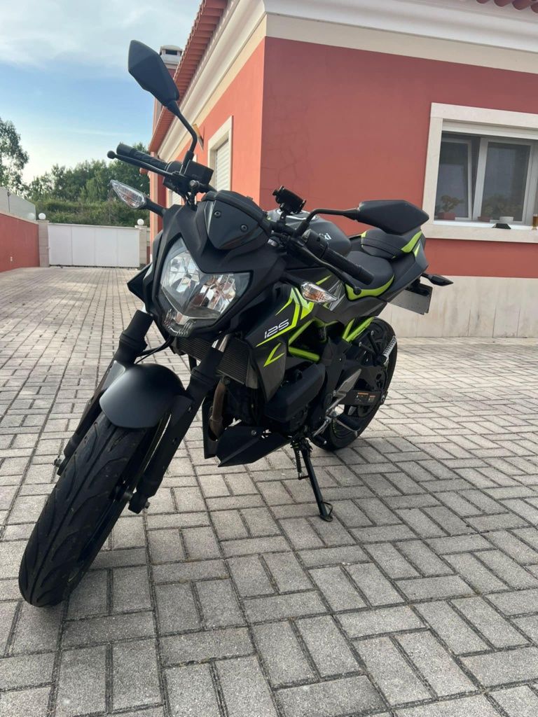 Mota Kawasaki Z125
