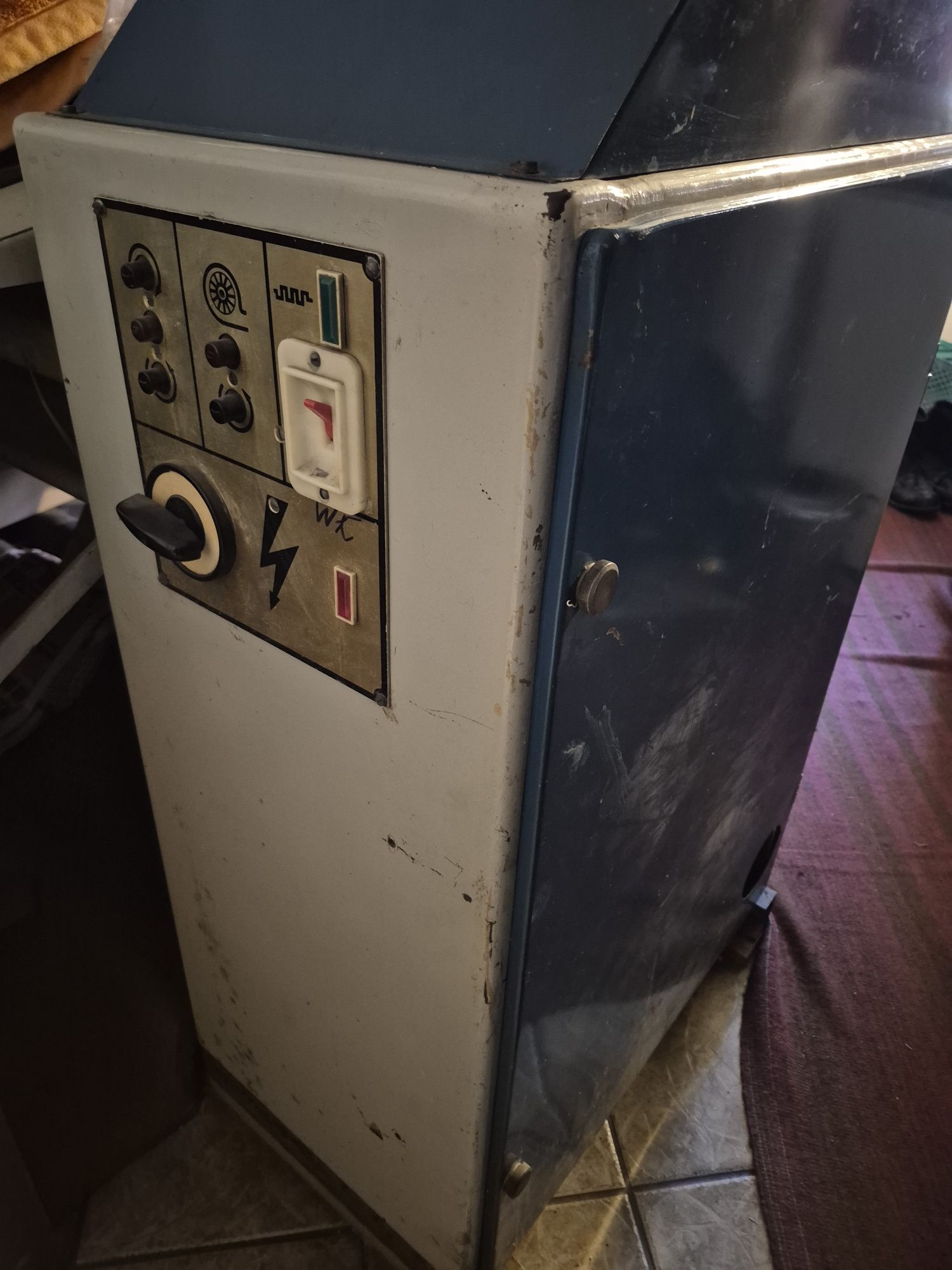 Magiel elektryczny/prasowalnica nieckowa