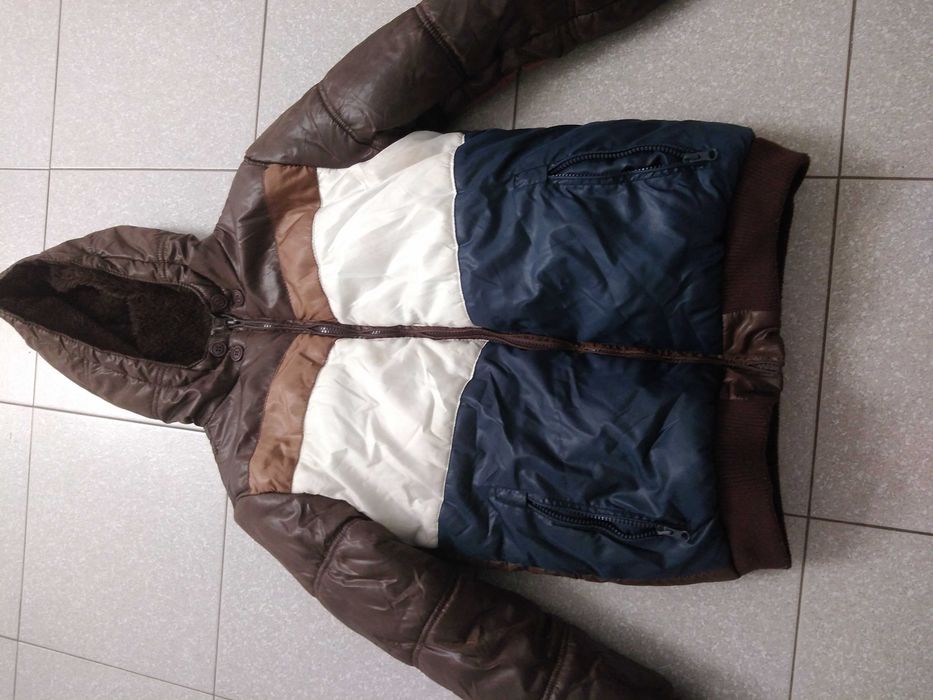 Blusão practicamente novo