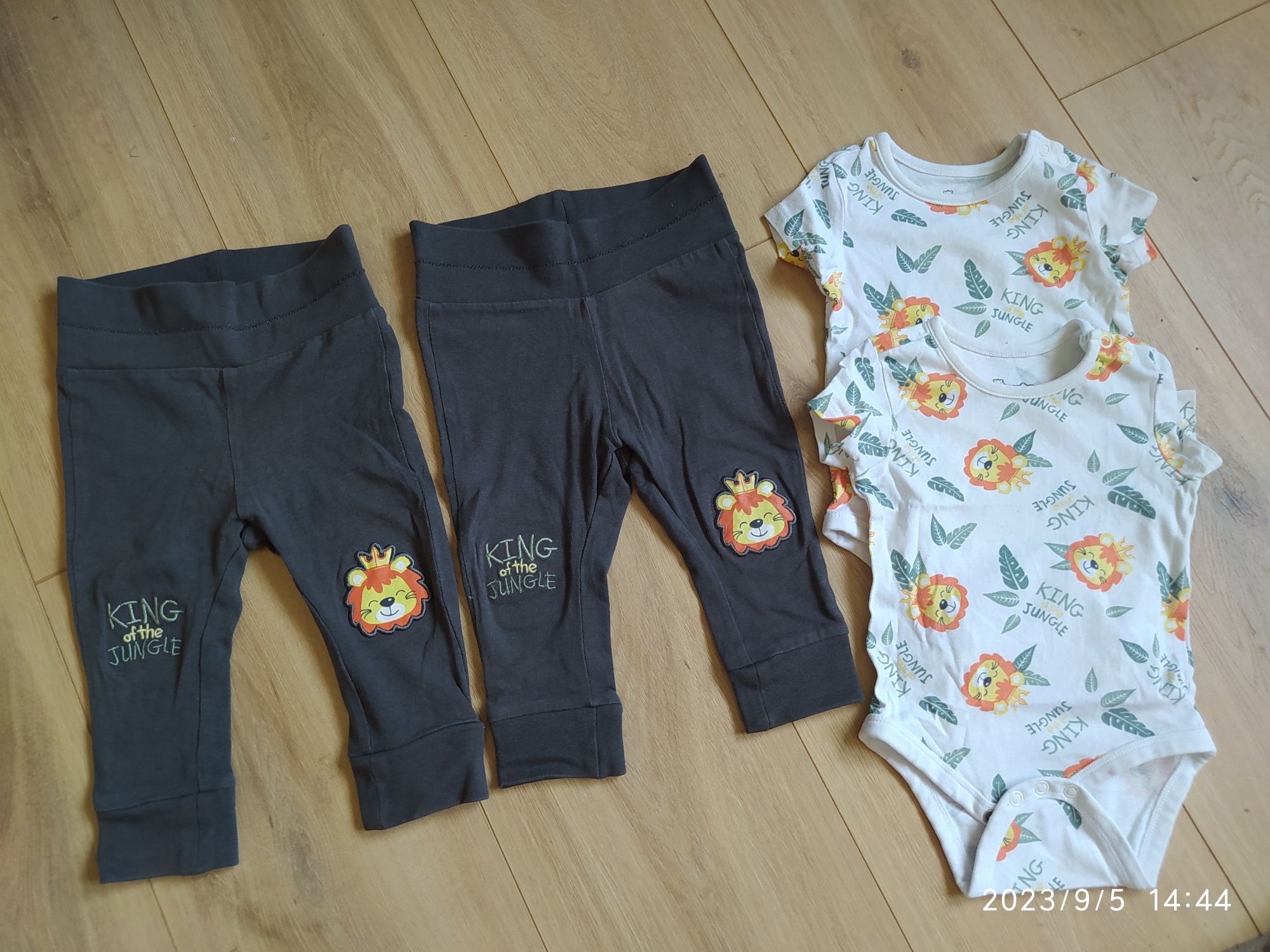 2 x Komplet body i spodnie dla bliźniaków r.68
