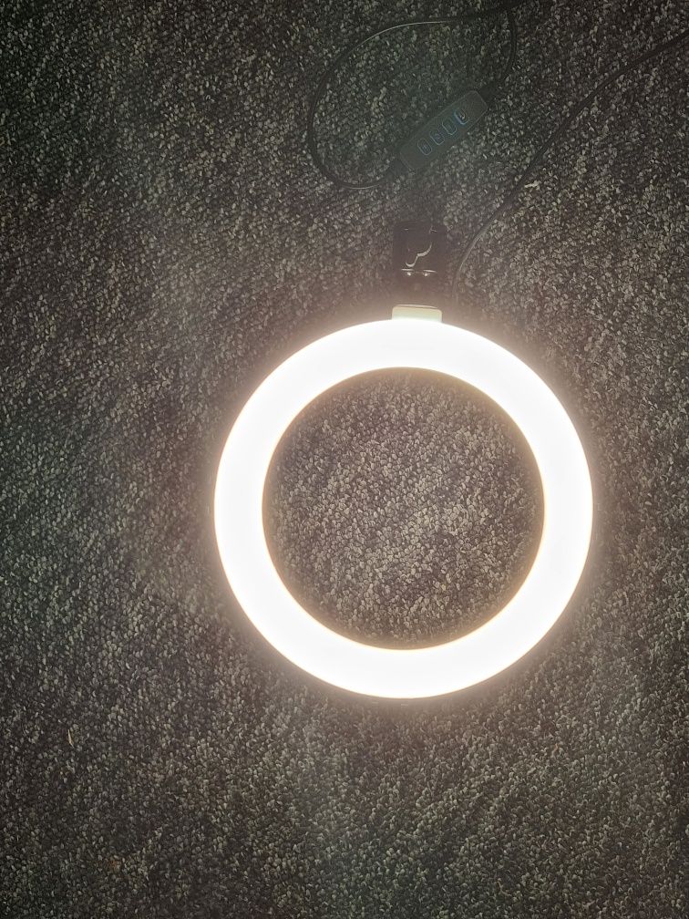 Ring oświetleniowy na statyw