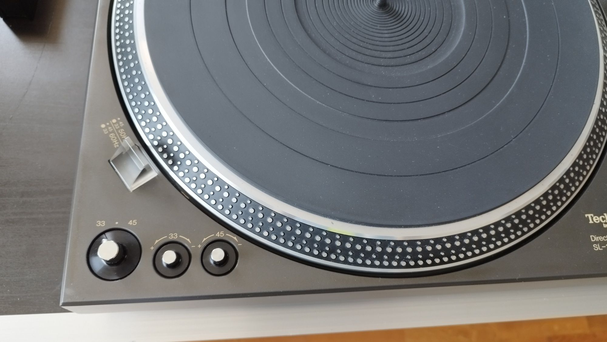 Technics SL 1610