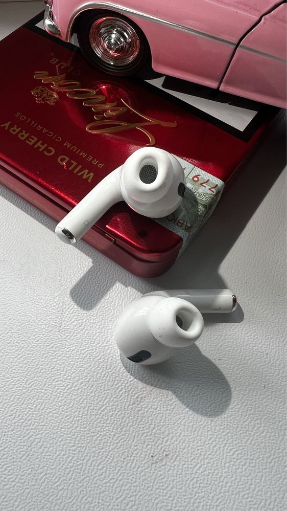 AirPods Pro (1-го покоління)