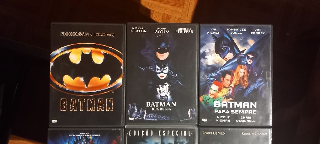 Batman 1,2,3 e 4 e o dia da independência e Frankenstein dvd.