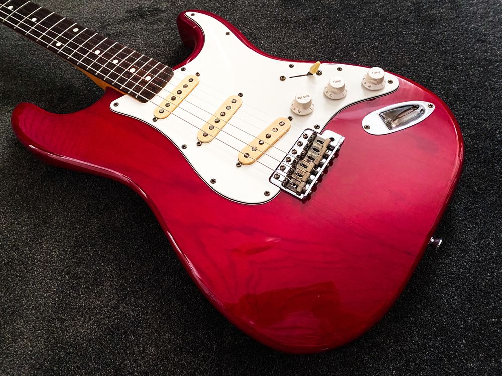ESP 400 Series Stratocaster 1980s Red + gig bag