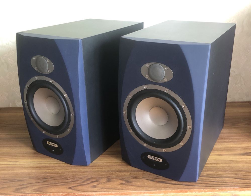 Продам/обменяю активные студийные мониторы Tannoy Reveal 6D, НЧ 6,5’’.