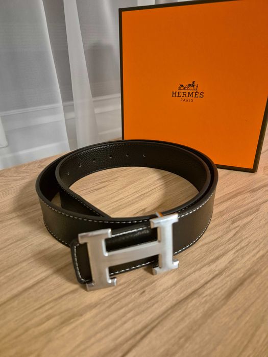 Pasek Hermes czarny ze srebrną klamrą