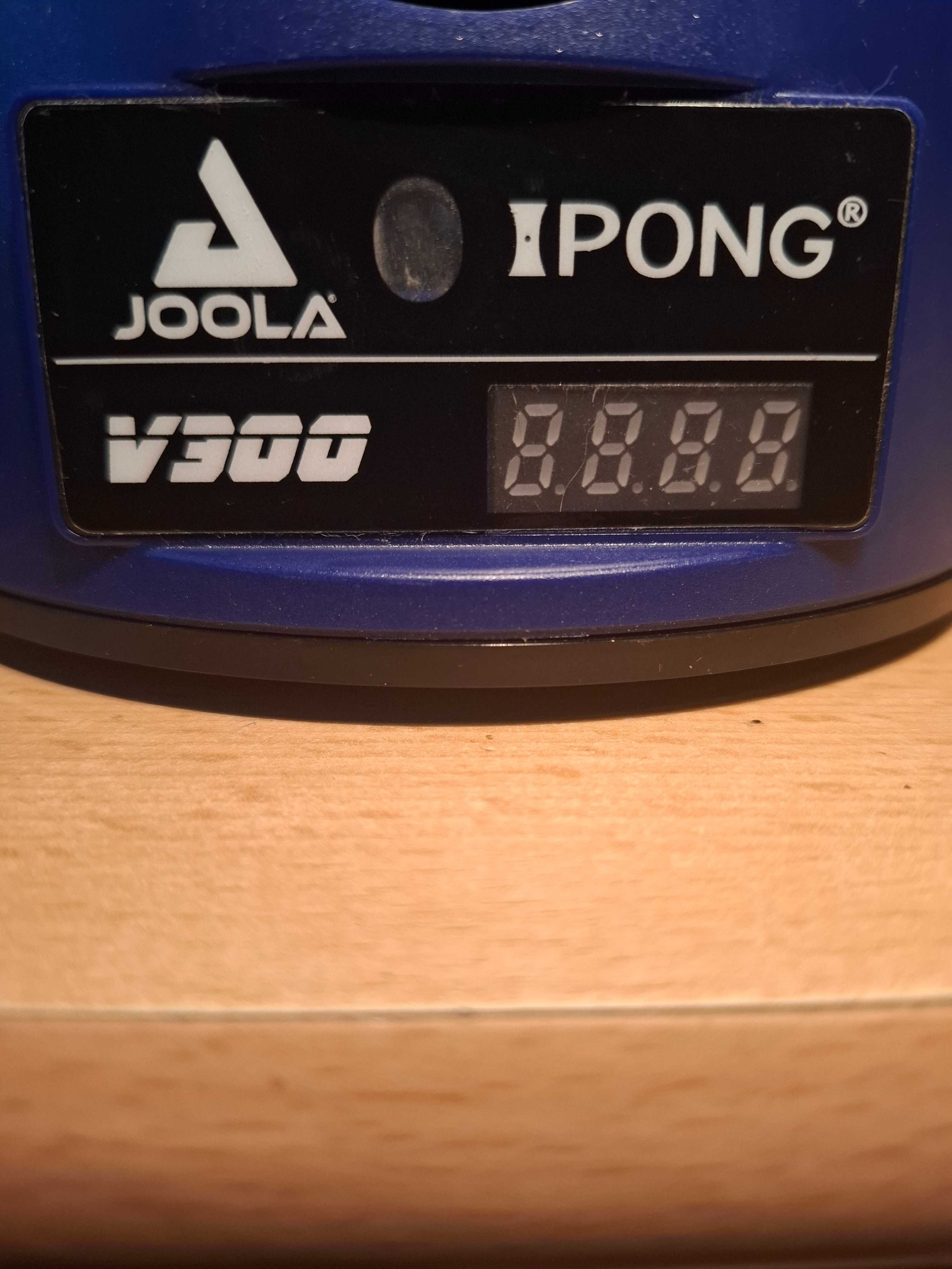 Robot treningowy do tenisa stołowego Joola Ipong V300.