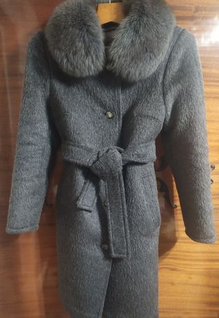 Пальто зимнее утепленное