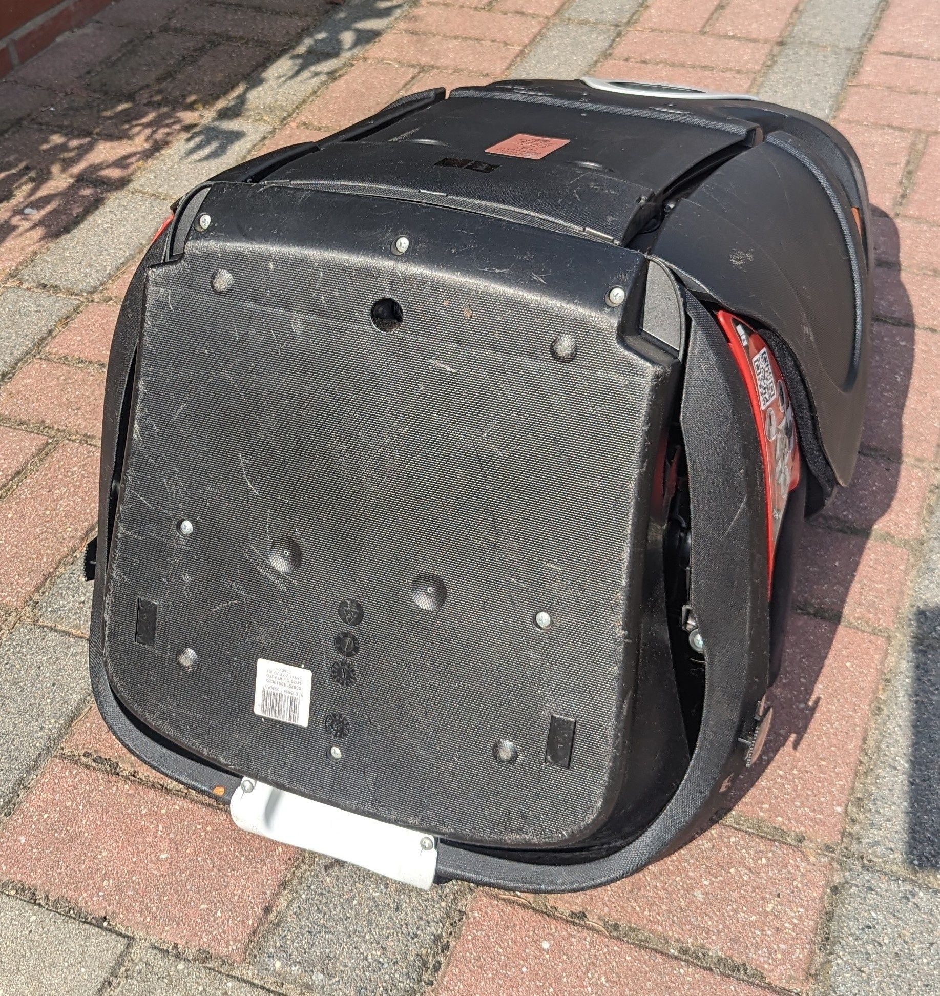 Chicco Oasys 2-3 Evo Jet Fotelik Samochodowy 15-36kg Black