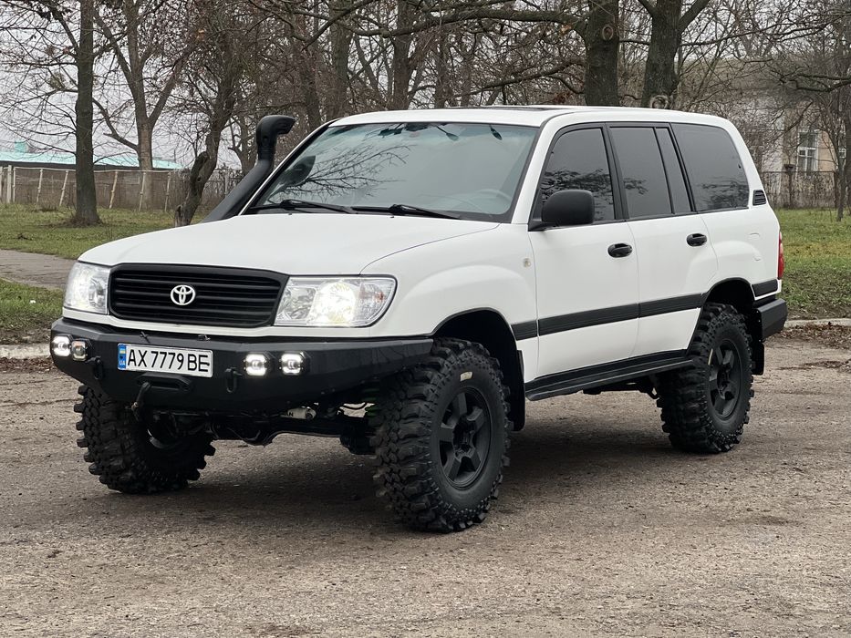 Toyota Land Cruiser 105 4.5 MT (224 к.с.)