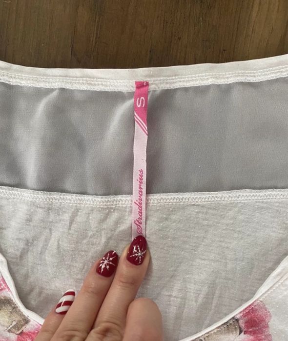 Stradivarius s koszulka z krotkim rekawem i duzym dekoltem floral