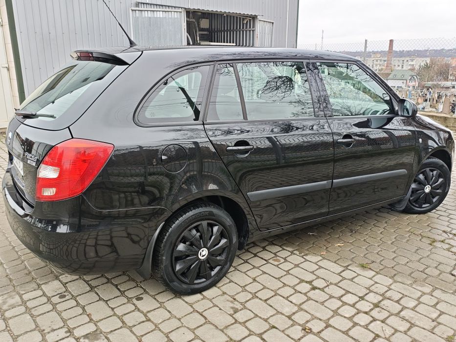 Продам Шкоду Фабію 1.4