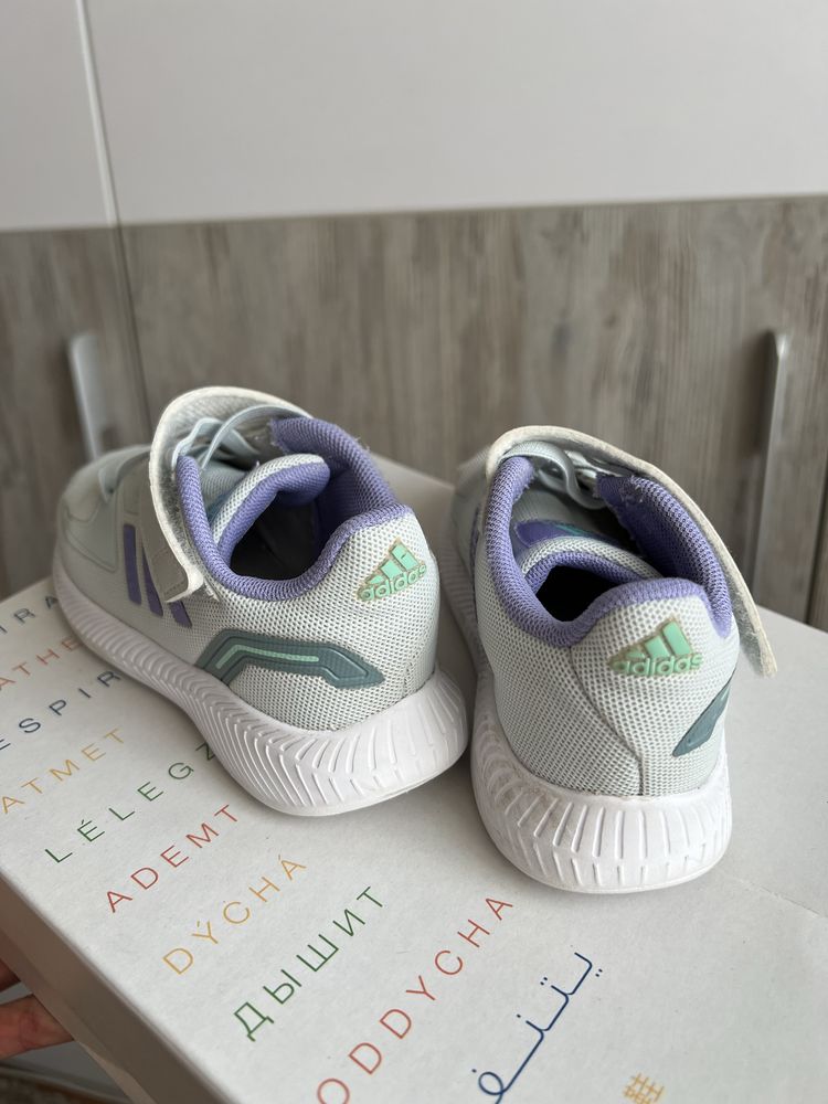 Продам дитячі оригінальні кросівки Adidas на дівчинку 24 р.