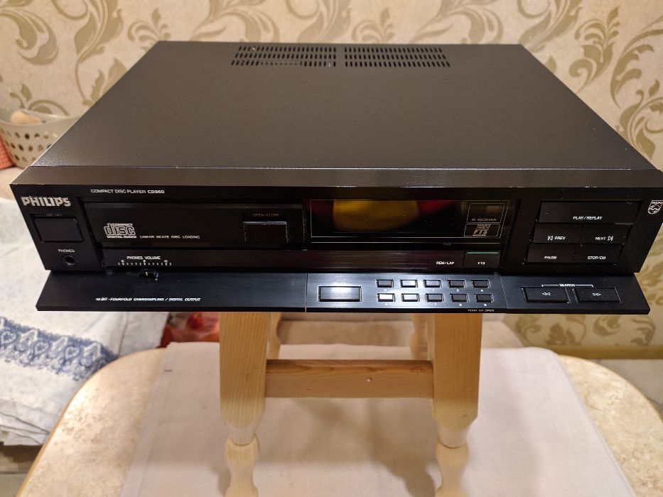 продам Philips CD960