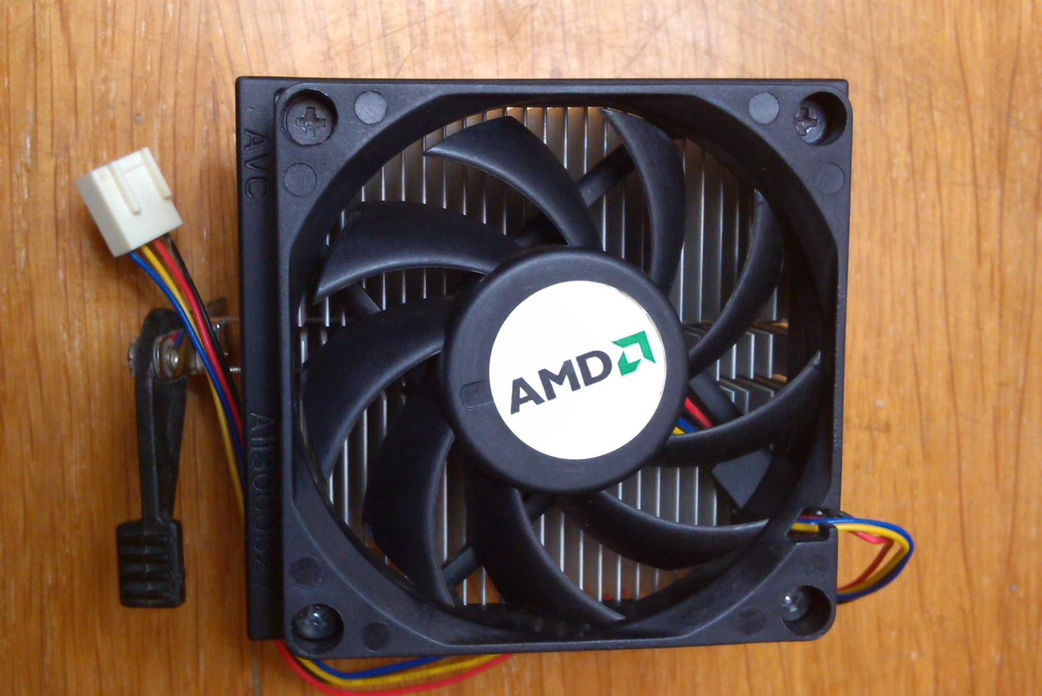 Кулер с радиатором/охлаждение для процессора AMD/70мм/4pin