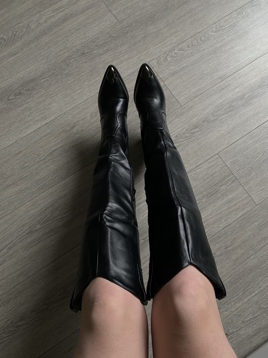 Чоботи-козаки жіночі (практично нові)