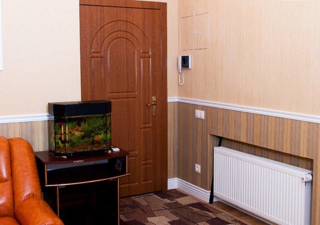 3-к, вул. Європейська 40в, Центр