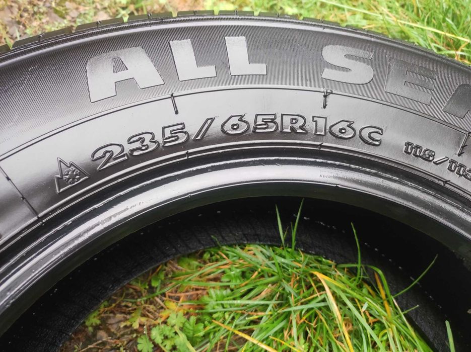 Opona All Season 235/65 R16C ładna 2023 roku