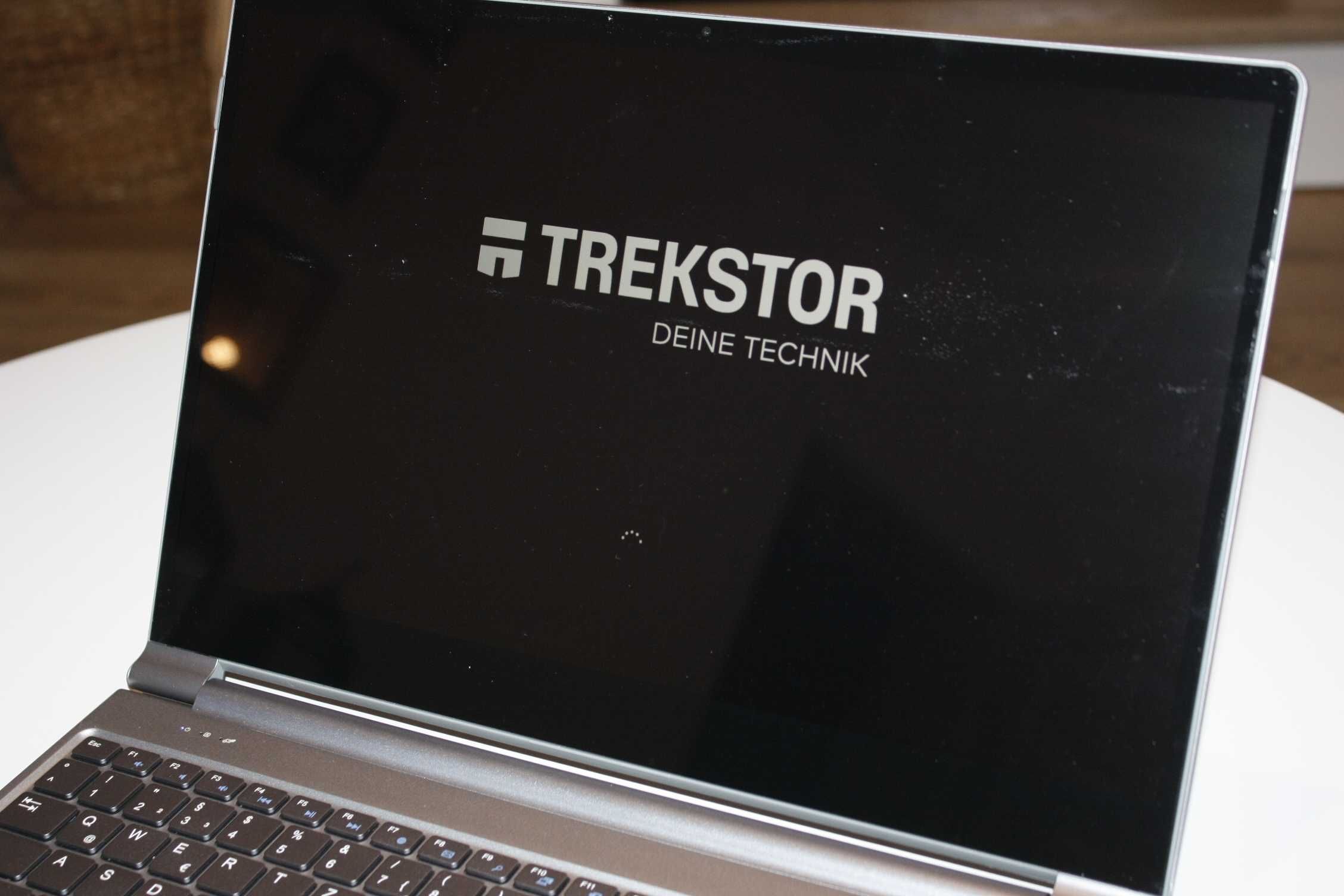 TREKSTOR Primebook P15 Pentium N4200, 8GB RAM, 256GB SSD