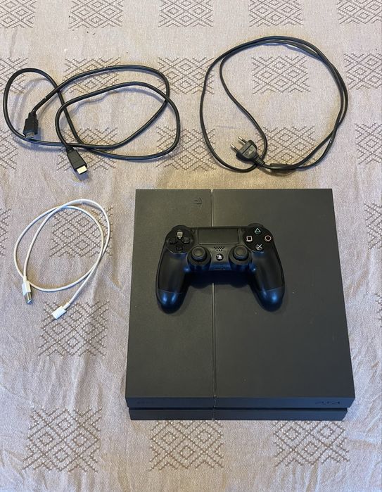 Playstation 4 + comando