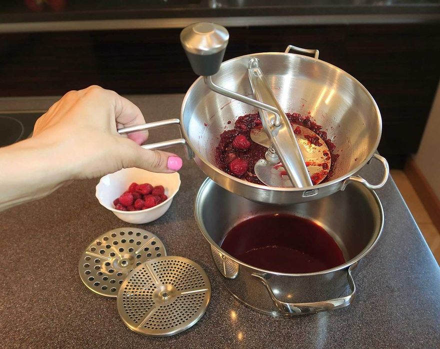 Wyciskarka maszynka PRZECIERAK do warzyw i owoców (malin, pomidorów..)