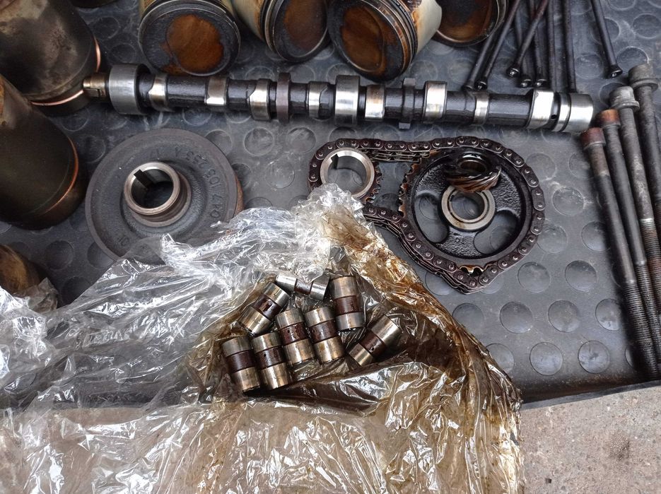 Колінвал Skoda Felicia Fabia 1.3 1.4 8V