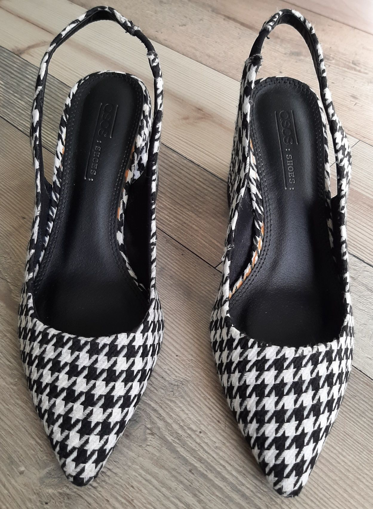 Босоніжки ASOS SHOES (р.38)