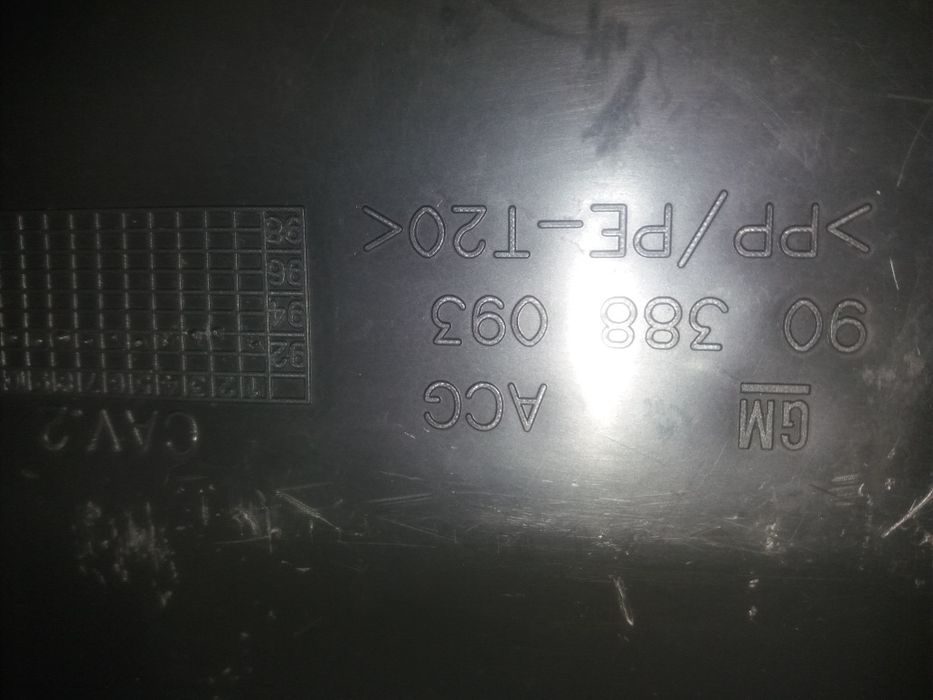 Opel CORSA B - gaveta que fica debaixo do banco do pendura