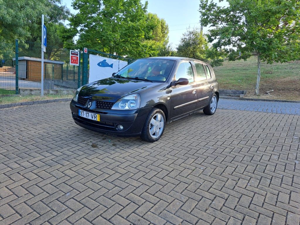 Renault clio 1.2 16v 2003