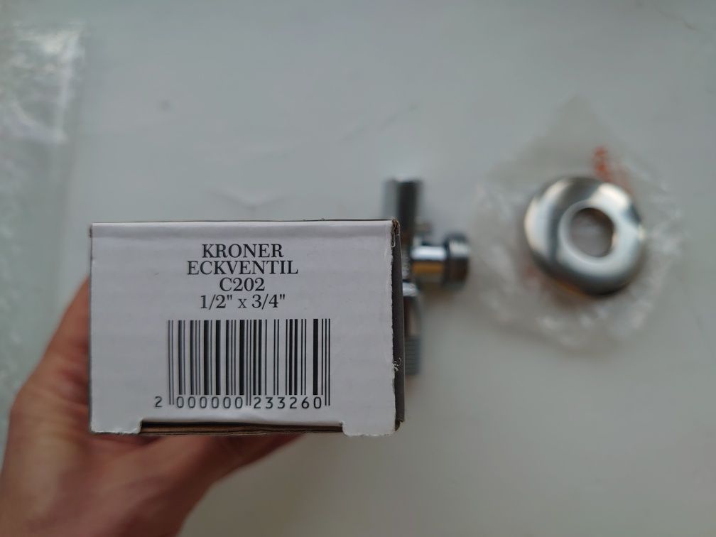 Кран приладовий Kroner Eckventil C202 1/2" x 3/4"