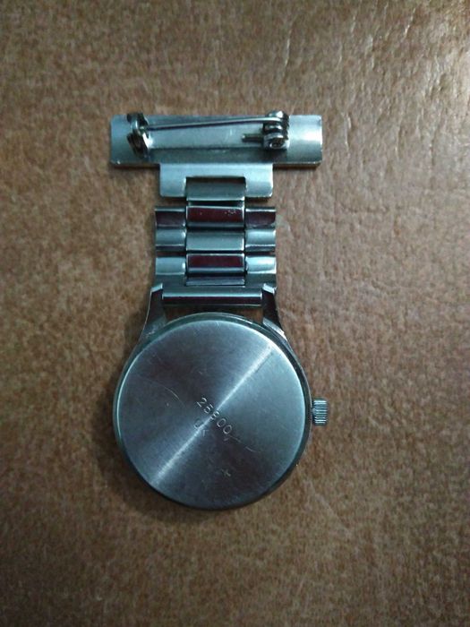 Часы медсестры,медицинские.Ingersoll японский механизм.Кварцевые.
