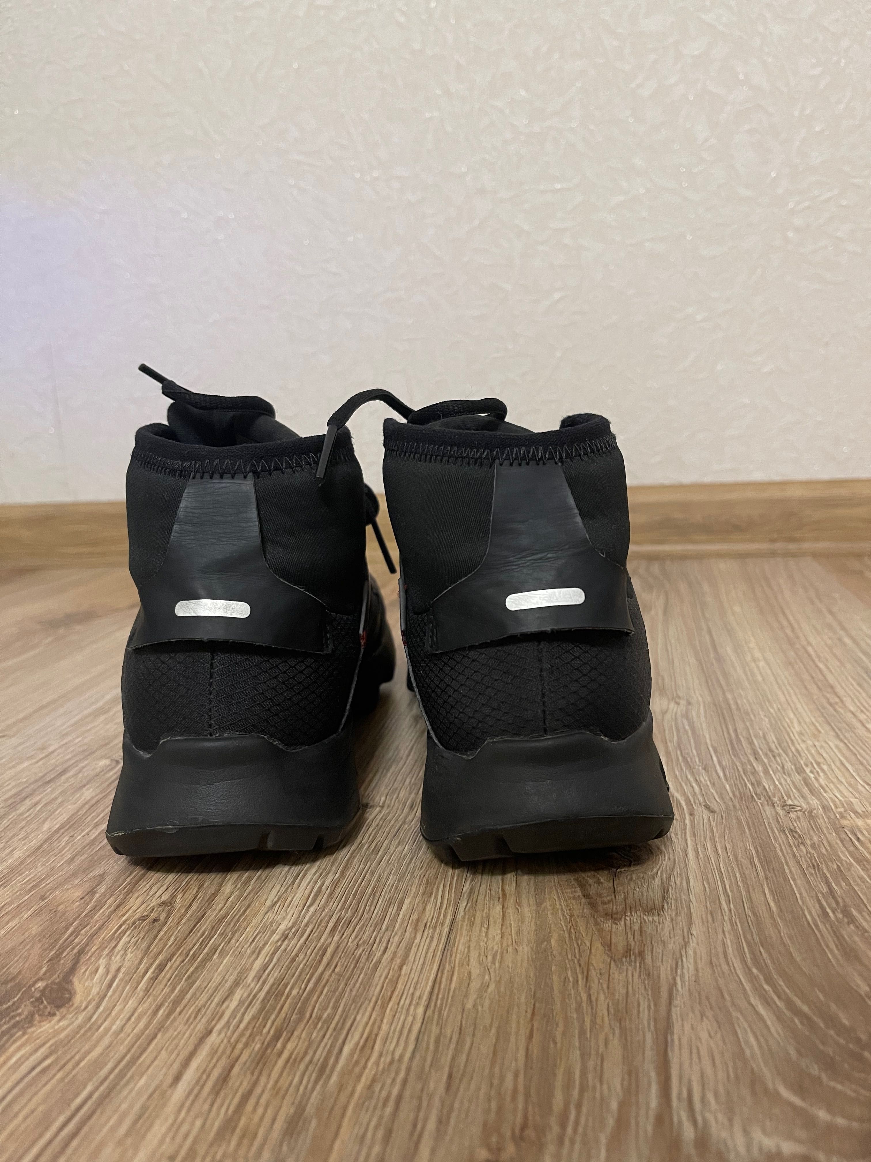 Продам женские зимние кроссовки Adidas (Адидас) TERREX (наш 36 размер)