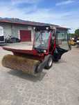 Traktorek sadowniczo komunalny Antonio carraro hst 4400