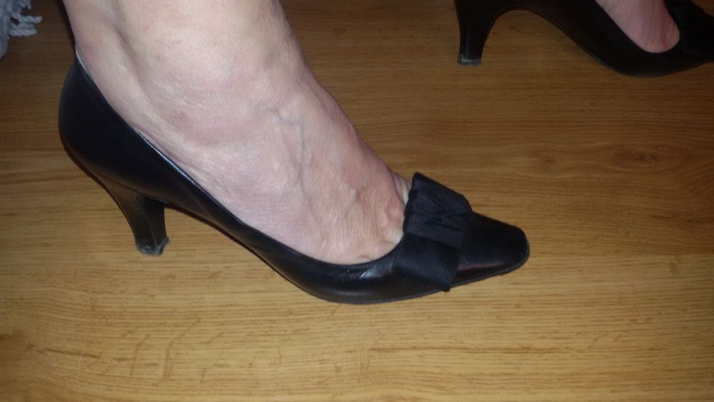 Sapatos em couro como novos!