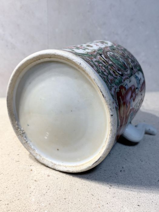 Fantástico antigo bule de chá chinês “Familia Rosa” esmaltado à mão